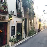 Street - Lovely Historic Center * Lisboa