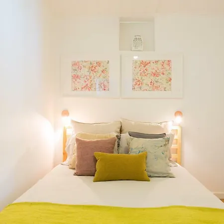 Street - Lovely Historic Center * Lisboa