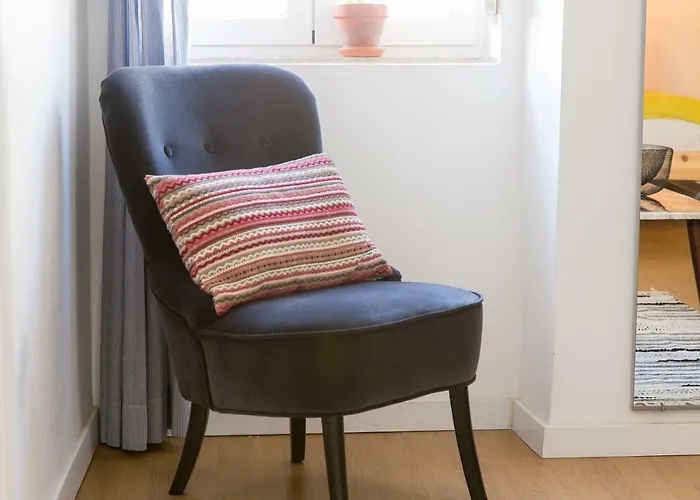 Street - Lovely Historic Center شقة *