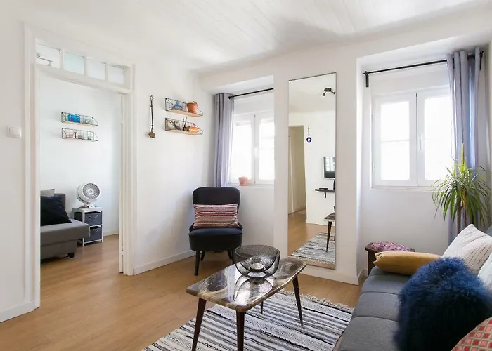 Street - Lovely Historic Center شقة Lisboa