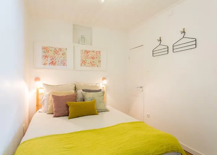 Street - Lovely Historic Center شقة *